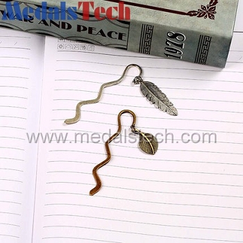 Novelty custom metal bookmark